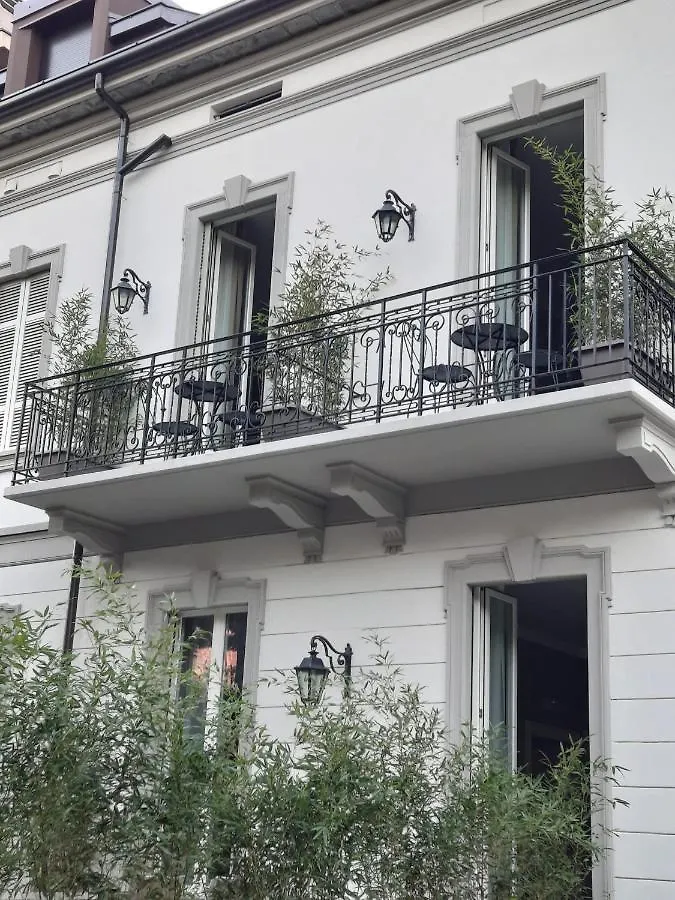 Guest house Santagata Bed&Breakfast Como Italy