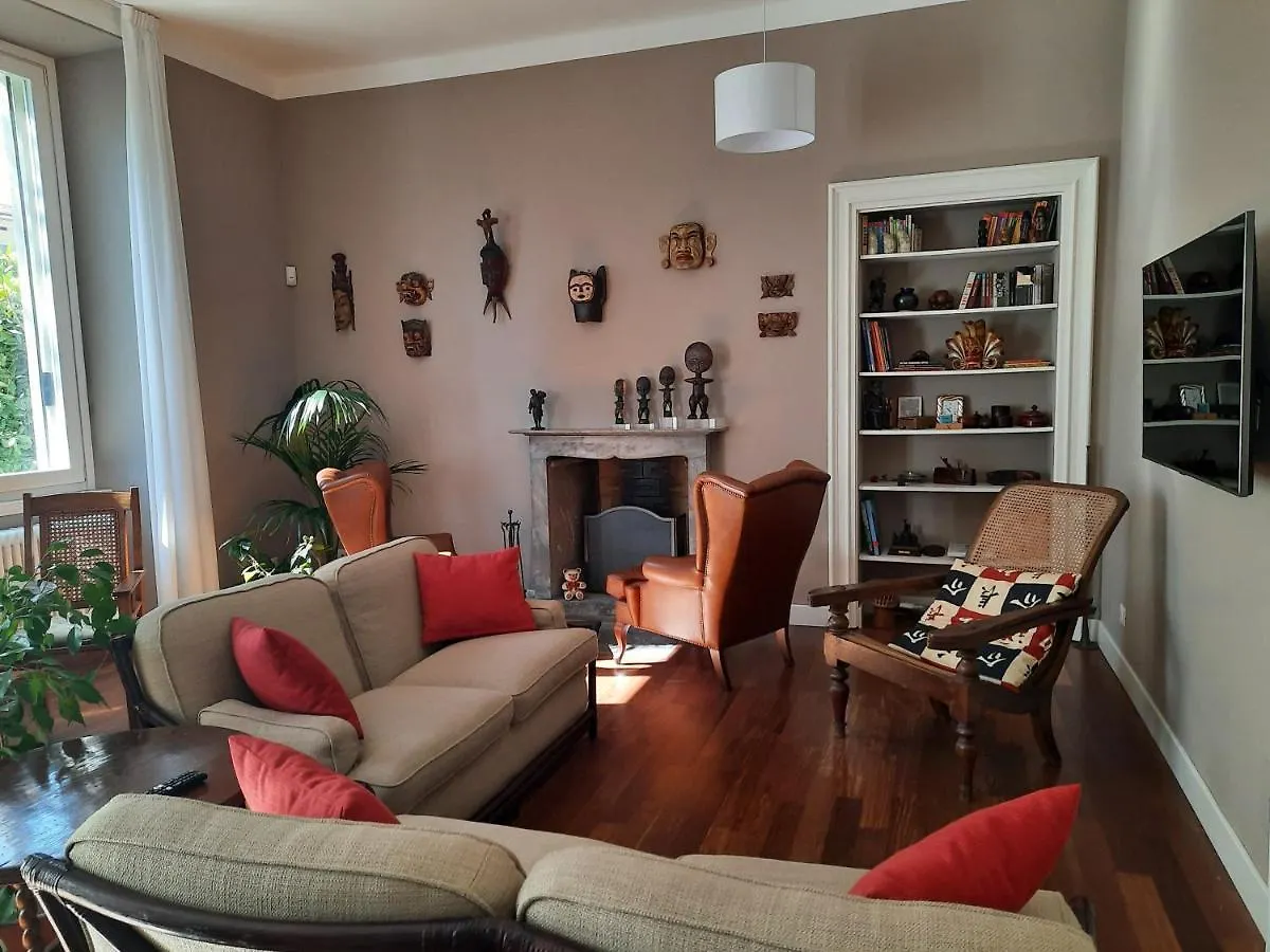 Santagata Bed&Breakfast Como Guest house