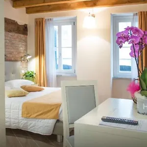 2* Pensjonat La Corte Fiorita